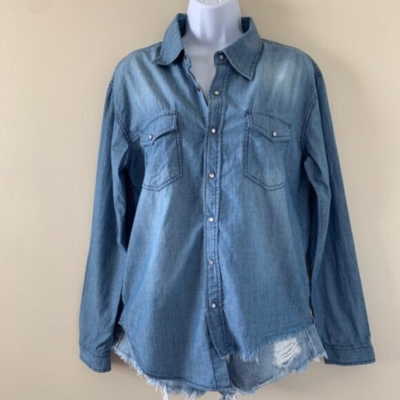 FREE PEOPLE One Teaspoon Chambray Button Down Denim Shirt Frayed Blue Size XS - Picture 13 of 16
